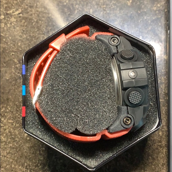 Watch - Picture 3 of 4